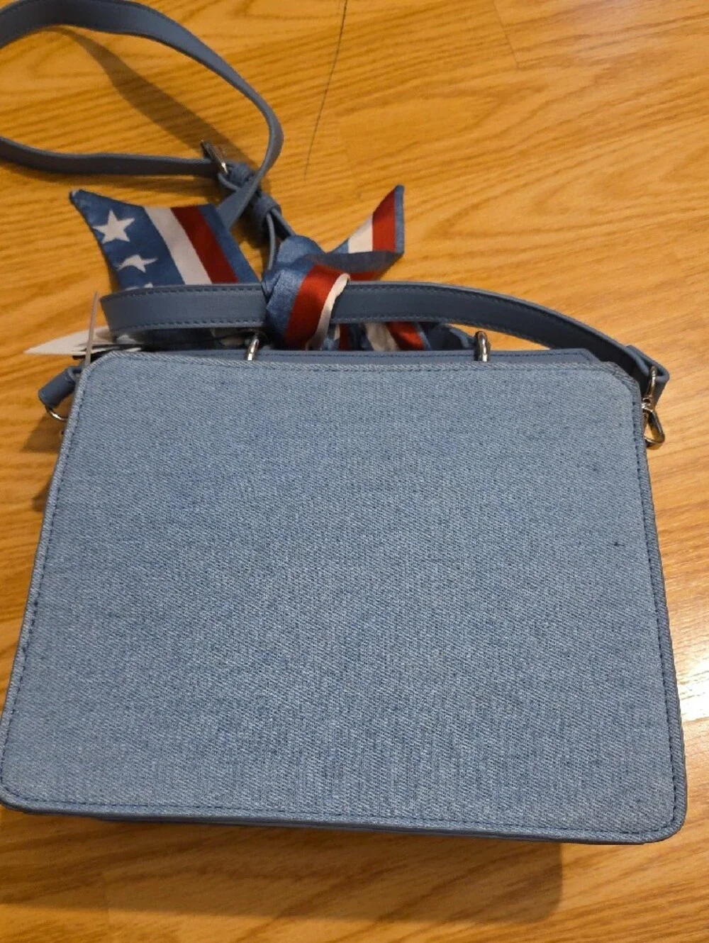 Steve Madden Light Blue Bevlynn Denim Stachel with Patriotic Wallet Charm